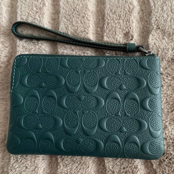 Coach Corner Zip Wallet - Picture 2 of 3